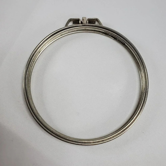 VTG Boye 5” Metal Embroidery Hoop Needle Point Adjustable Screw USA - Picture 2 of 9